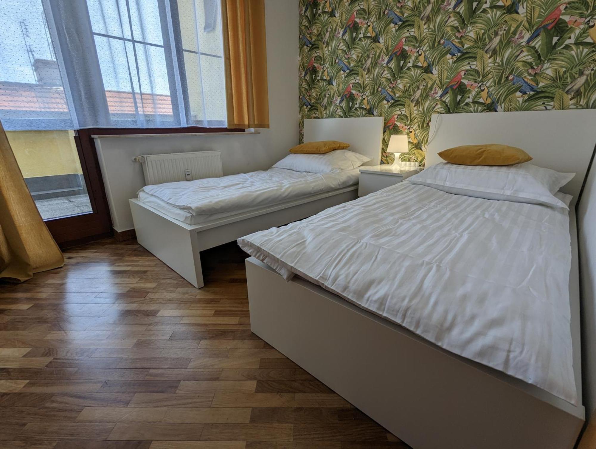 3-Bedroom Apt In Town Square Wroclaw Exterior photo